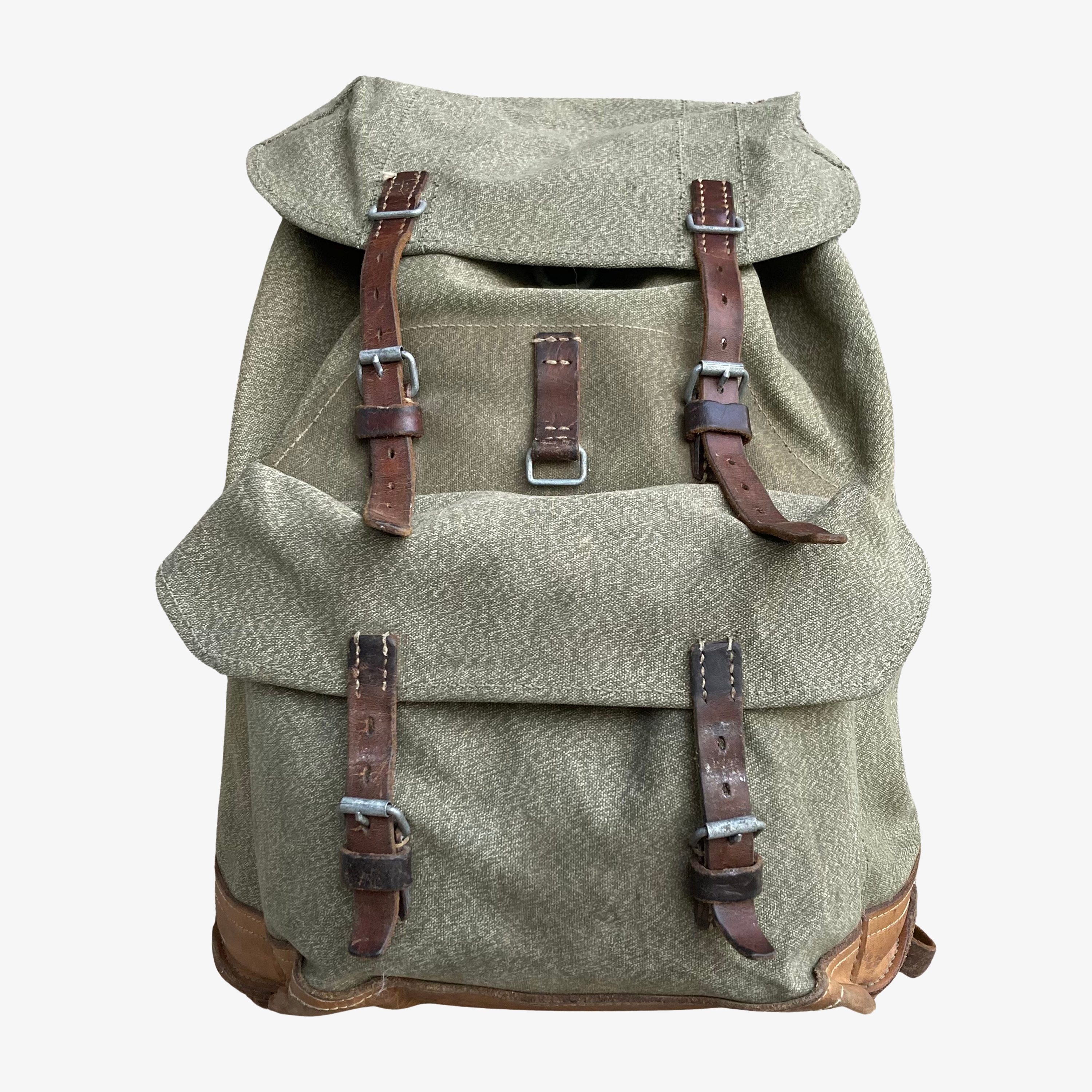 1963 SWISS ARMY SALT & PEPPER RUCKSACK
